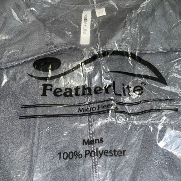 Men’s Large FeatherLite Micro Fleece Vests (NWT) - Picture 5 of 7